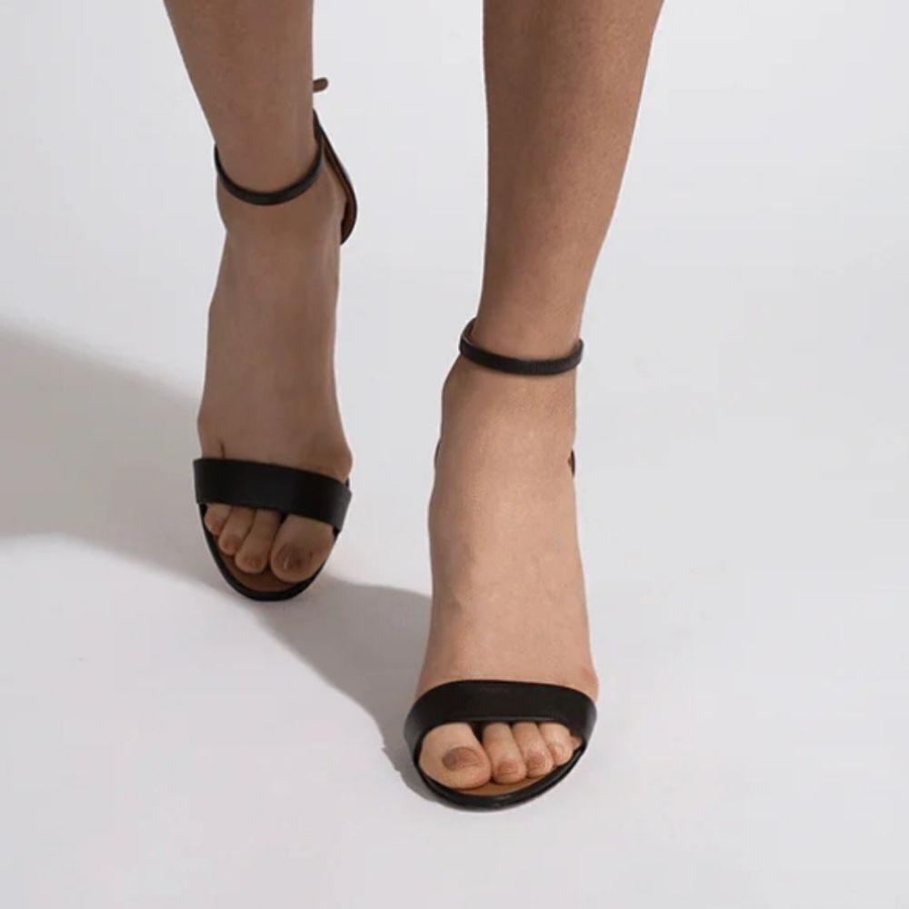 BRAND NEW WILD DIVA WOMEN'S ANKLE STRAP PLATFORM LOW CHUNKY HEELS SANDAL